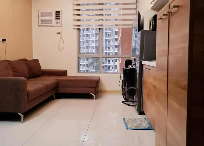 Sunshine100 1bedroom 65inchestv Poolgymbilliardplayground Apartment Manila