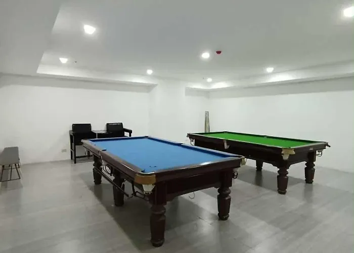 Apartment Sunshine100 1bedroom 65inchestv Poolgymbilliardplayground Manila