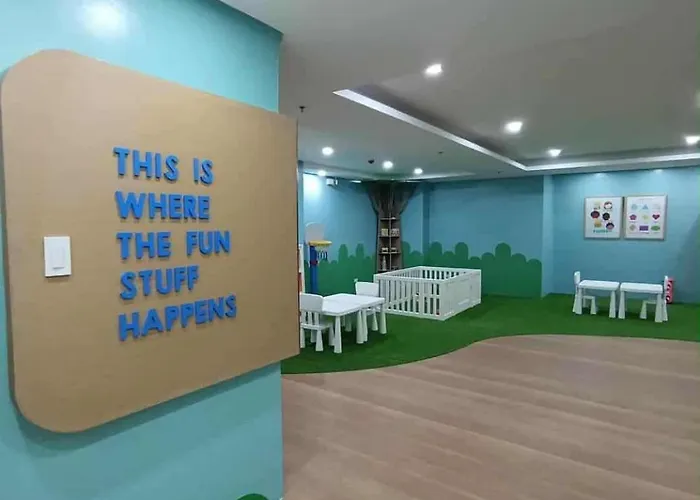 Sunshine100 1bedroom 65inchestv Poolgymbilliardplayground